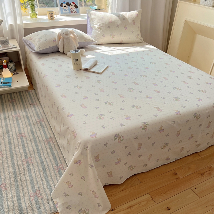 91家纺网 家纺一手货源 找家纺 六巷胡同 2026新款40支全棉13070卡通单品床单 假日庄园兔