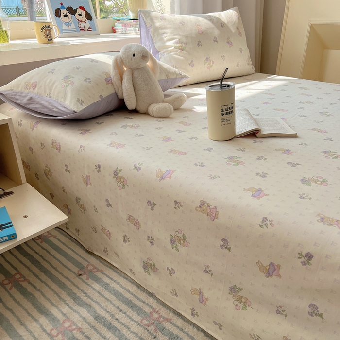 91家纺网 家纺一手货源 找家纺 六巷胡同 2026新款40支全棉13070卡通单品床单 假日庄园兔