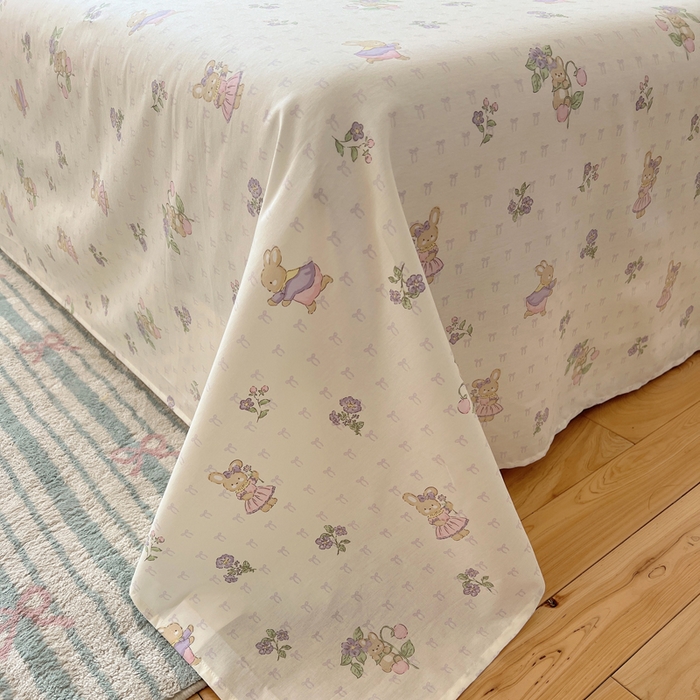 91家纺网 家纺一手货源 找家纺 六巷胡同 2026新款40支全棉13070卡通单品床单 假日庄园兔