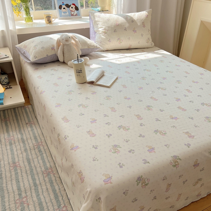 91家纺网 家纺一手货源 找家纺 六巷胡同 2026新款40支全棉13070卡通单品床单 假日庄园兔