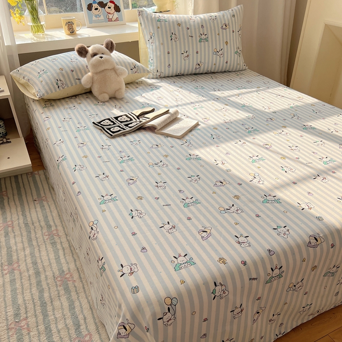 91家纺网 家纺一手货源 找家纺 六巷胡同 2026新款40支全棉13070卡通单品床单 蓝条努比犬