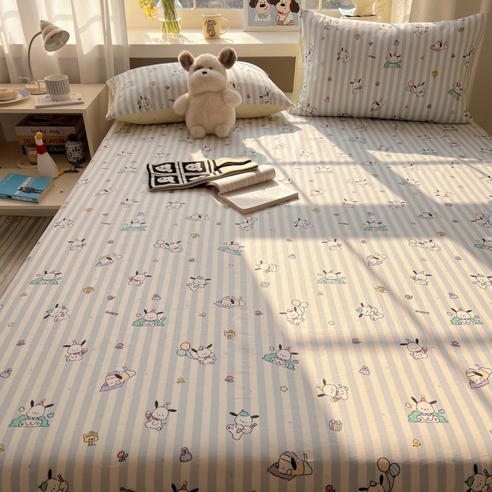 91家纺网 家纺一手货源 找家纺 六巷胡同 2026新款40支全棉13070卡通单品床单 蓝条努比犬