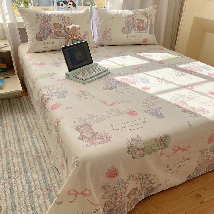 91家纺网 家纺一手货源 找家纺 六巷胡同 2026新款40支全棉13070卡通单品床单 秘境花园熊