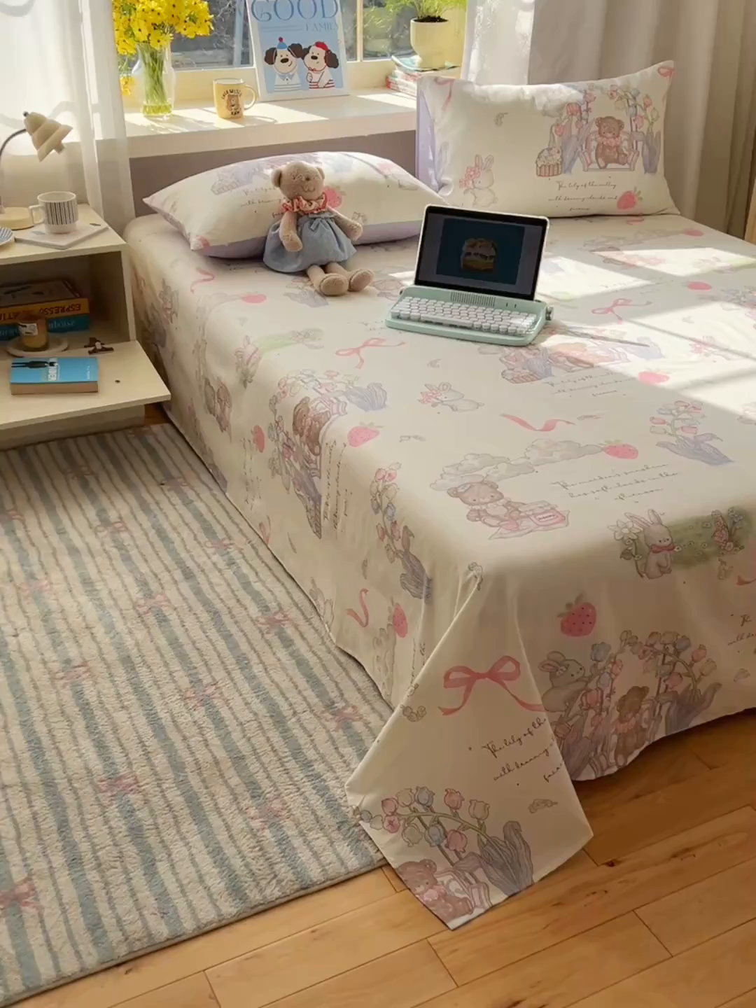 91家纺网 家纺一手货源 找家纺 六巷胡同 2026新款40支全棉13070卡通单品床单 秘境花园熊