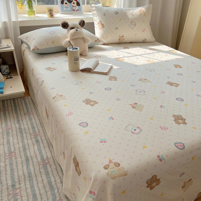 91家纺网 家纺一手货源 找家纺 六巷胡同 2026新款40支全棉13070卡通单品床单 奶油甜心熊