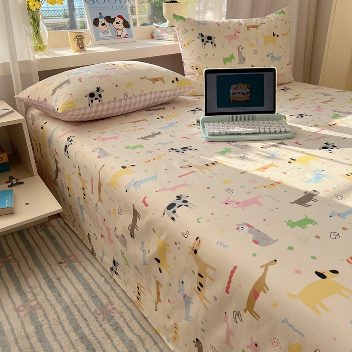 91家纺网 家纺一手货源 找家纺 六巷胡同 2026新款40支全棉13070卡通单品床单 趣味斑点狗