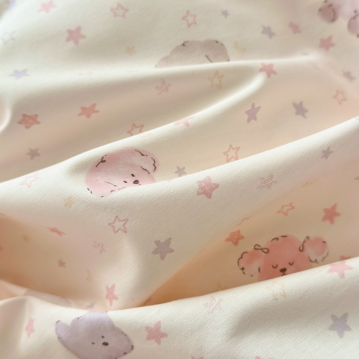 91家纺网 家纺一手货源 找家纺 清雅福 2026春夏新款INS小清新40支全棉13372单被套第一批 粉心狗