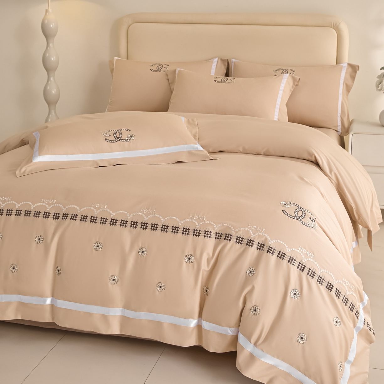 91家纺网 家纺一手货源 找家纺 新方向 2026年刺绣全棉100s贡缎长绒棉纯棉四件套-金伯妮 金伯妮-香槟