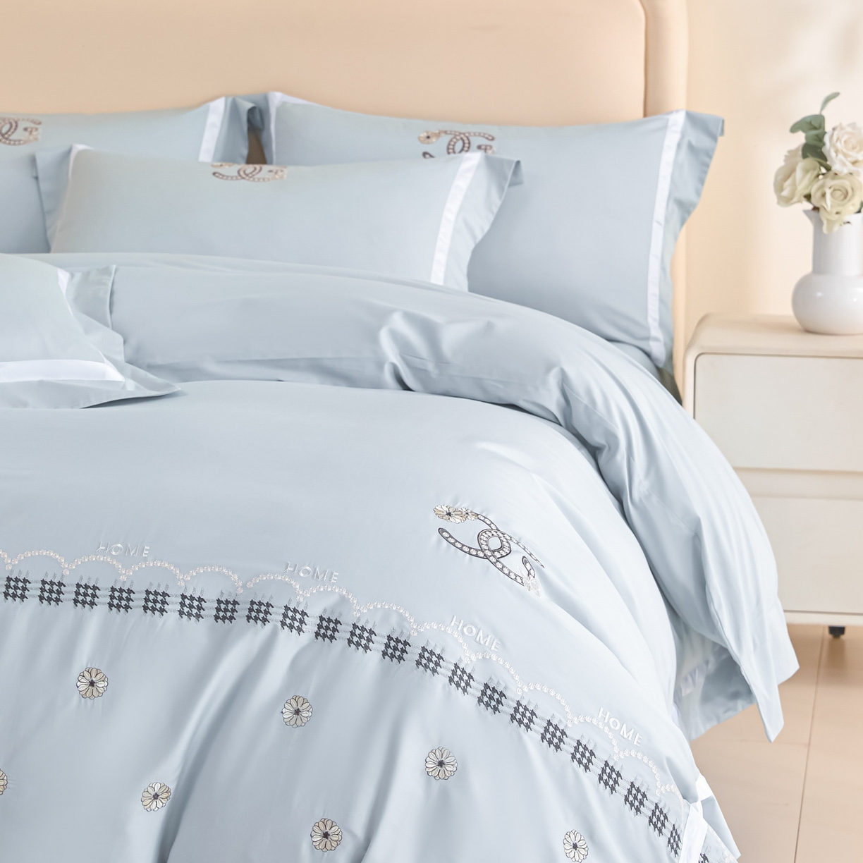 91家纺网 家纺一手货源 找家纺 新方向 2026年刺绣全棉100s贡缎长绒棉纯棉四件套-金伯妮 金伯妮-星月蓝