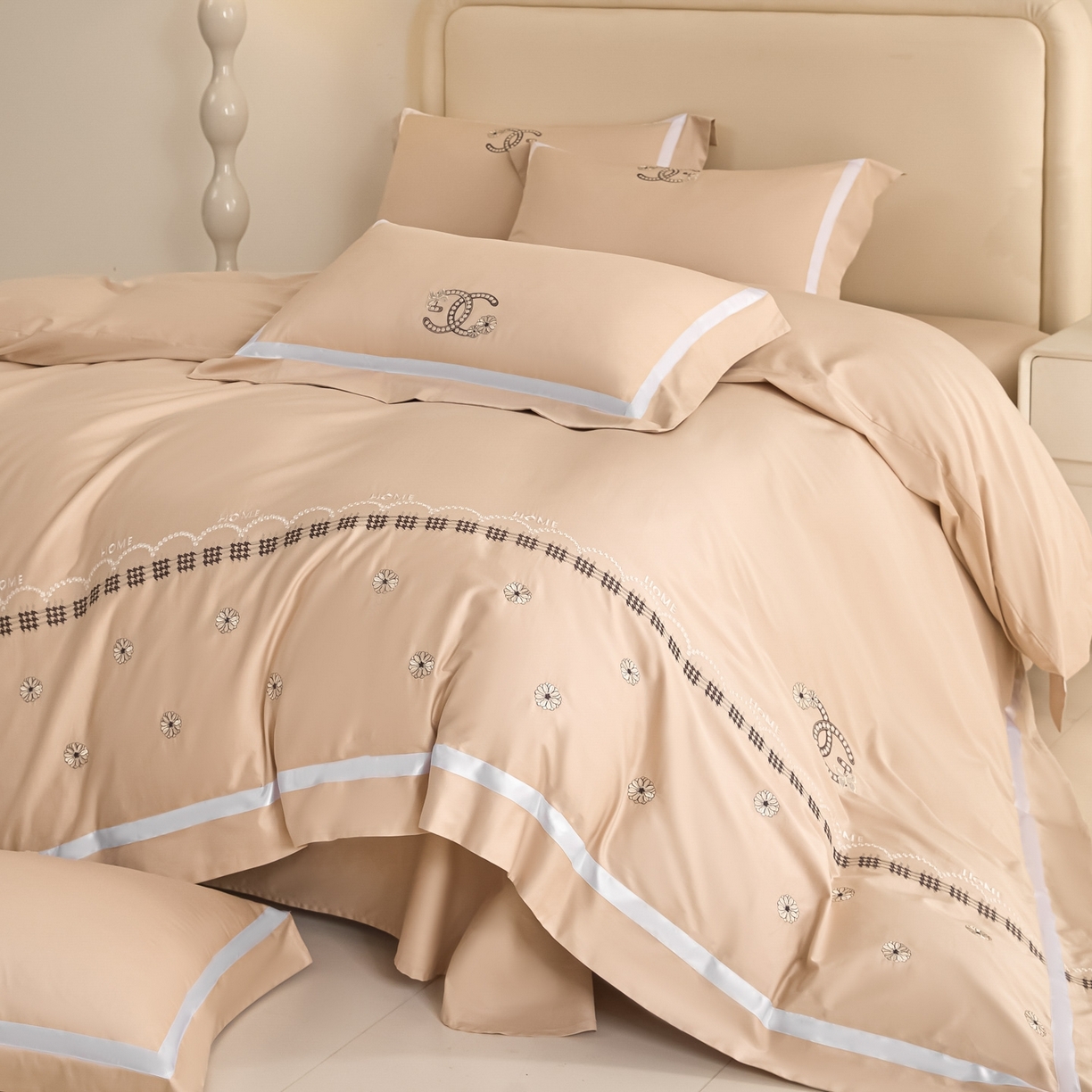 91家纺网 家纺一手货源 找家纺 新方向 2026年刺绣全棉100s贡缎长绒棉纯棉四件套-金伯妮 金伯妮-香槟