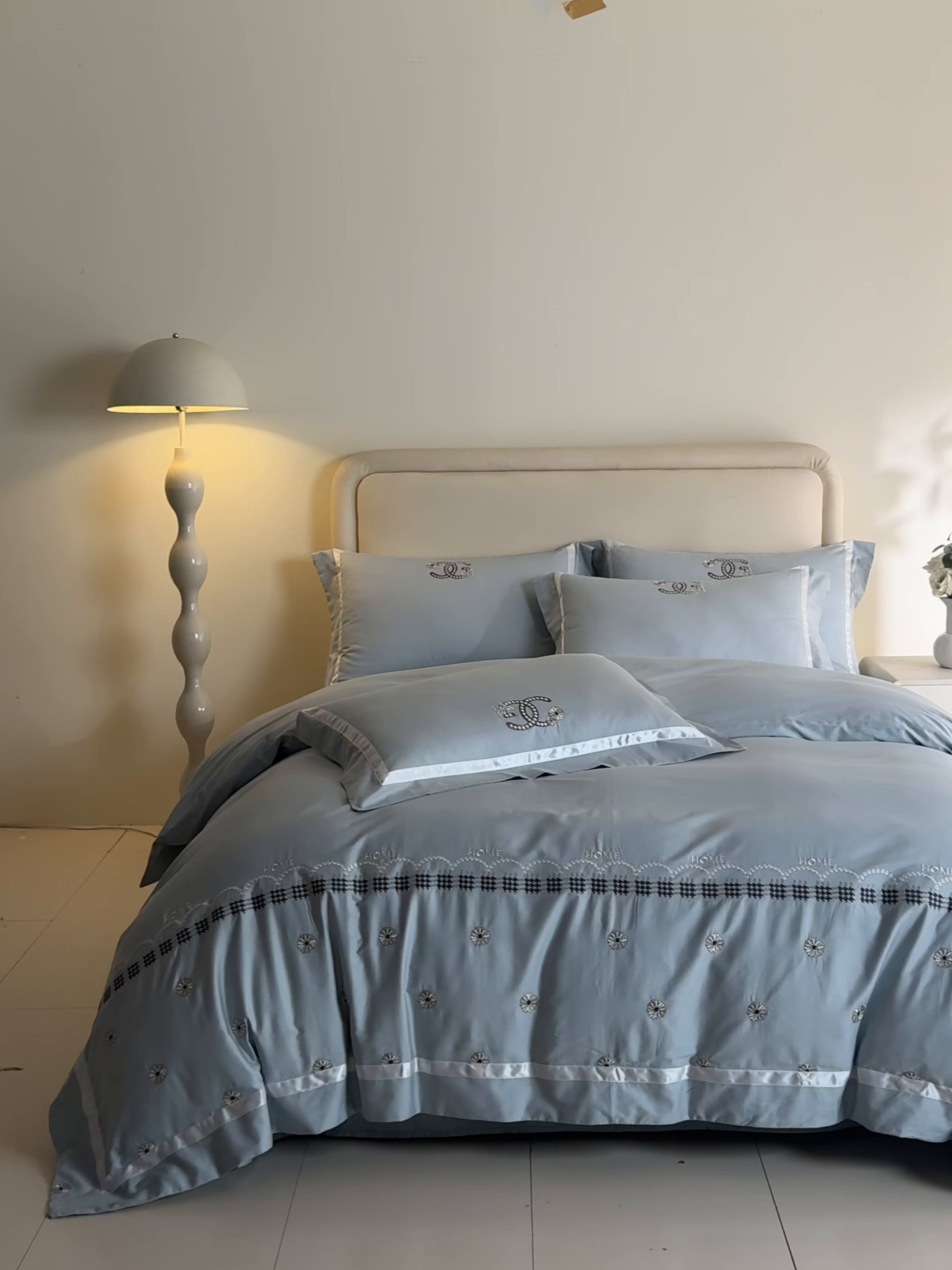 91家纺网 家纺一手货源 找家纺 新方向 2026年刺绣全棉100s贡缎长绒棉纯棉四件套-金伯妮 金伯妮-星月蓝