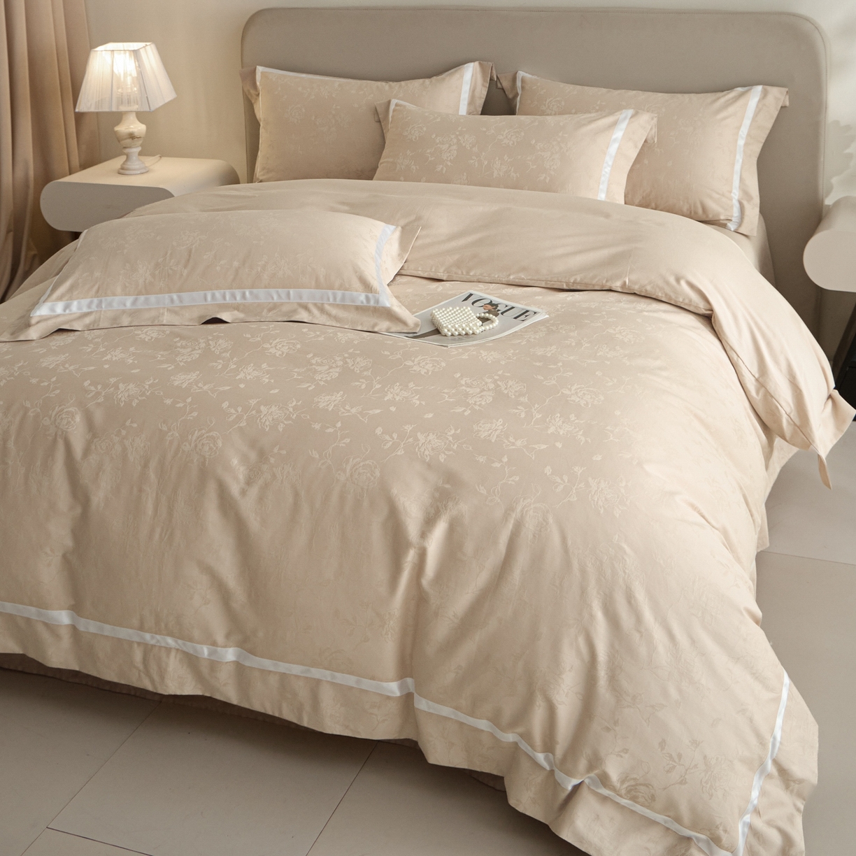 91家纺网 家纺一手货源 找家纺 新方向 2026年提花全棉100s贡缎长绒棉纯棉四件套-繁花 繁花-香槟