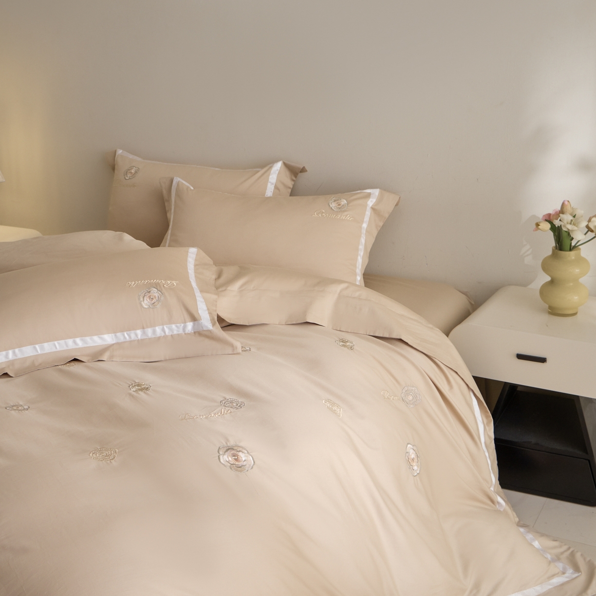 91家纺网 家纺一手货源 找家纺 新方向 2026年刺绣全棉100s贡缎长绒棉纯棉四件套-半夏 半夏-香槟