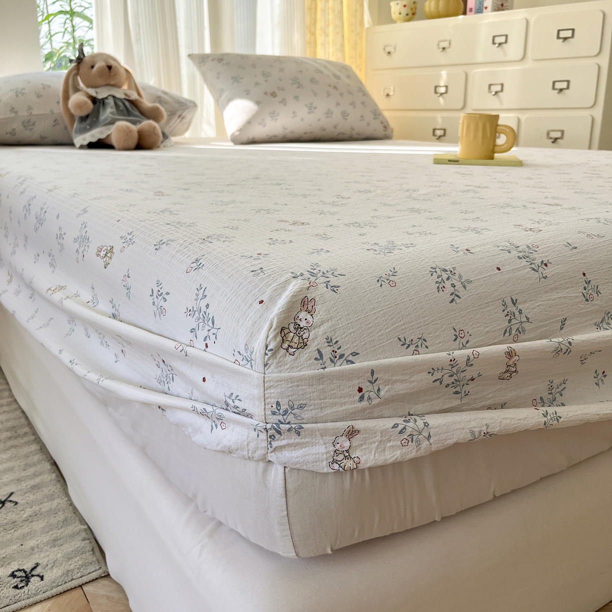 91家纺网 家纺一手货源 找家纺 沐芷 2026 【提供买家秀】双层纱A类床笠单件/床笠三件套  床笠款床罩床垫保护套罩 徘徊兔兔