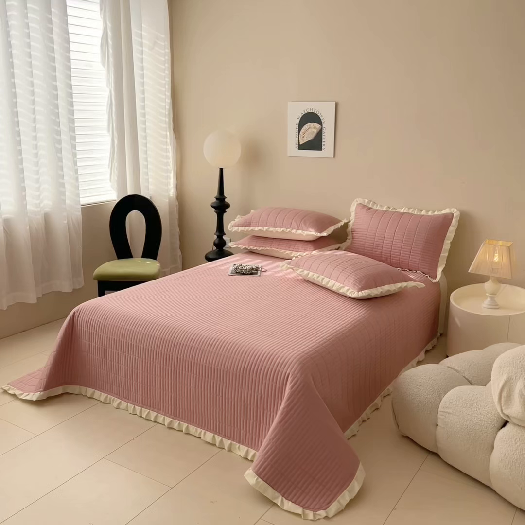 91家纺网 家纺一手货源 找家纺 妮可 2026新款绗缝多功能四季款花边单床盖床盖单件单品床盖 豆豆沙