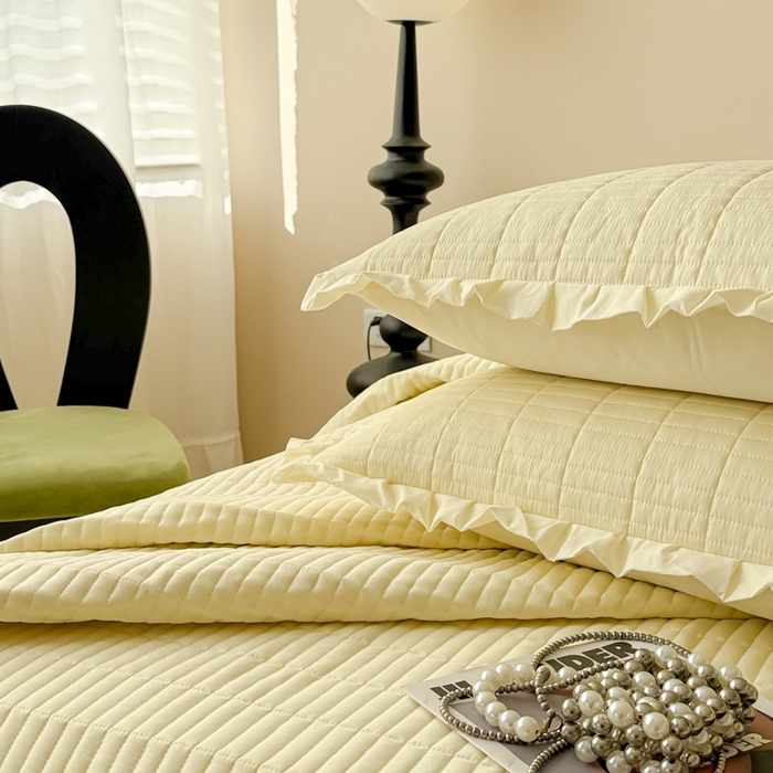 91家纺网 家纺一手货源 找家纺 妮可 2026新款绗缝多功能四季款花边单床盖床盖单件单品床盖 奶油黄