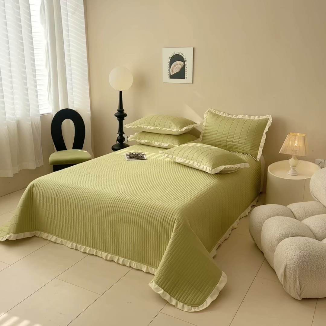 91家纺网 家纺一手货源 找家纺 妮可 2026新款绗缝多功能四季款花边单床盖床盖单件单品床盖 森林绿