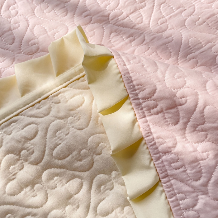 91家纺网 家纺一手货源 找家纺 妮可 2026新款全棉纯棉绗缝多功能四季款荷叶边单床盖床盖单件单品床盖 春日粉