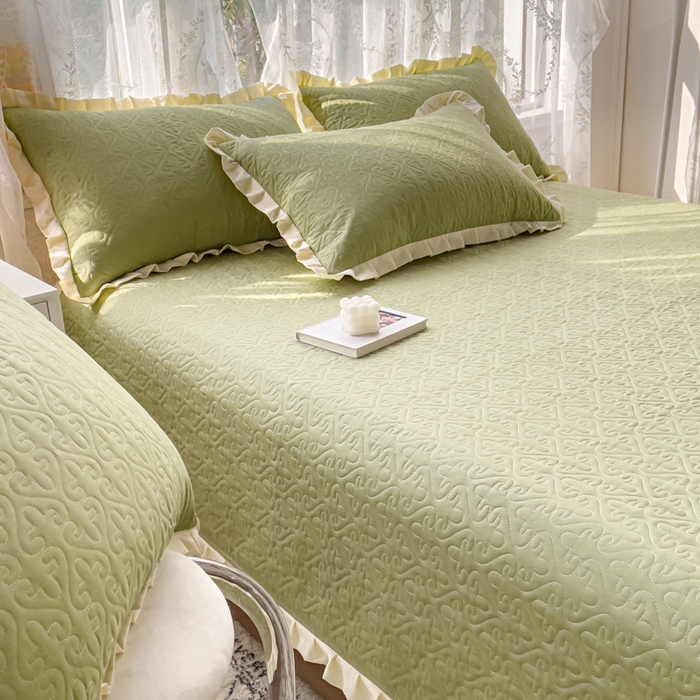 91家纺网 家纺一手货源 找家纺 妮可 2026新款全棉纯棉绗缝多功能四季款荷叶边单床盖床盖单件单品床盖 青草绿