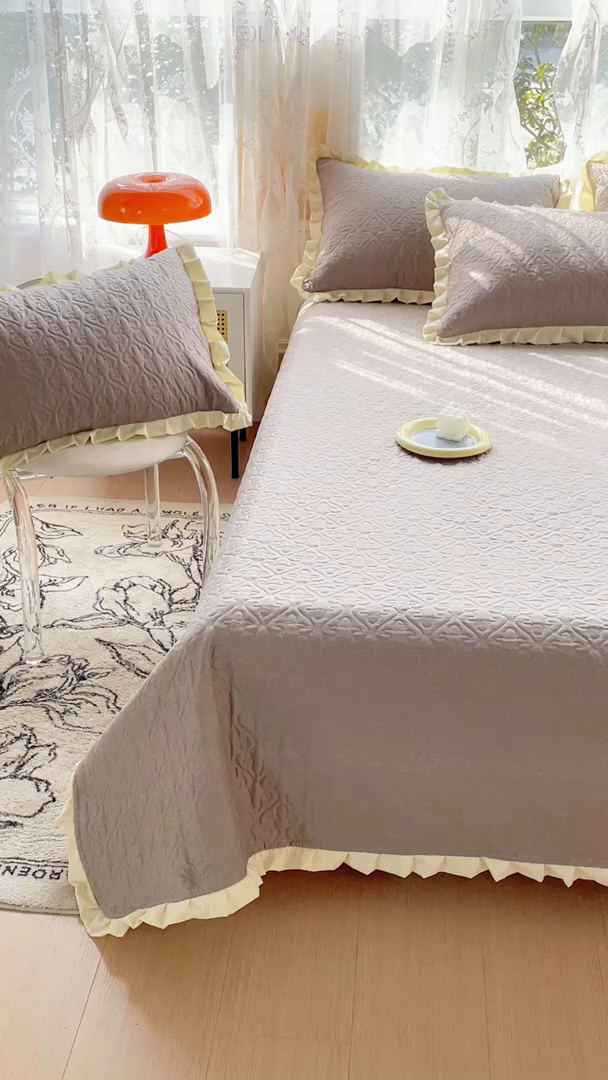 91家纺网 家纺一手货源 找家纺 妮可 2026新款全棉纯棉绗缝多功能四季款荷叶边单床盖床盖单件单品床盖 轻奢灰