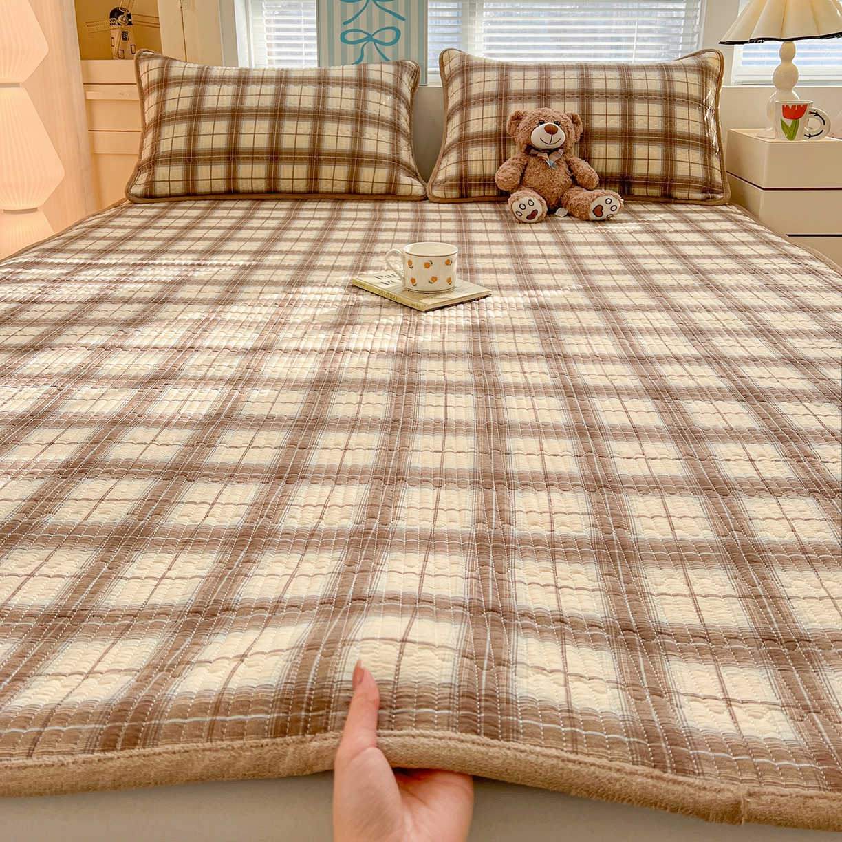 恒尚居 2026新款A类双层纱牛奶绒夹棉床垫 贝拉格