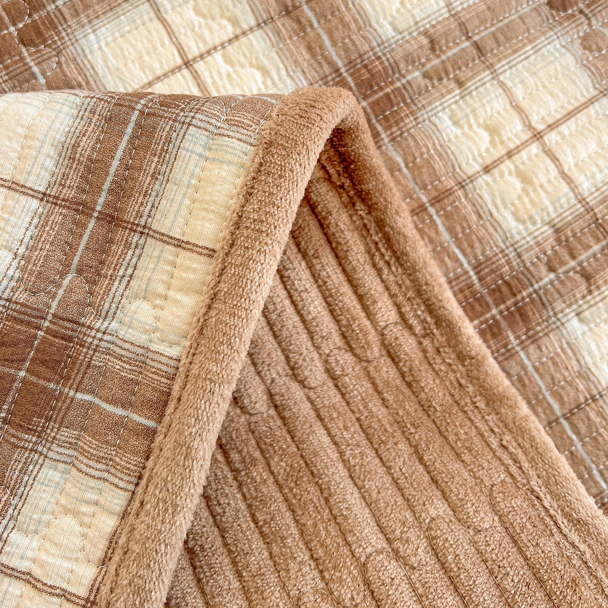 91家纺网 家纺一手货源 找家纺 恒尚居 2026新款A类双层纱牛奶绒夹棉床垫 贝拉格