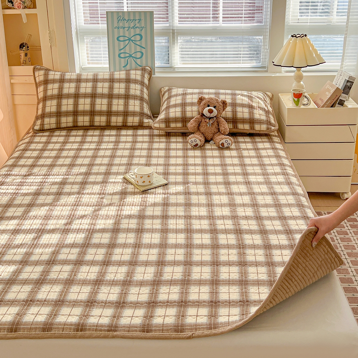 91家纺网 家纺一手货源 找家纺 恒尚居 2026新款A类双层纱牛奶绒夹棉床垫 贝拉格