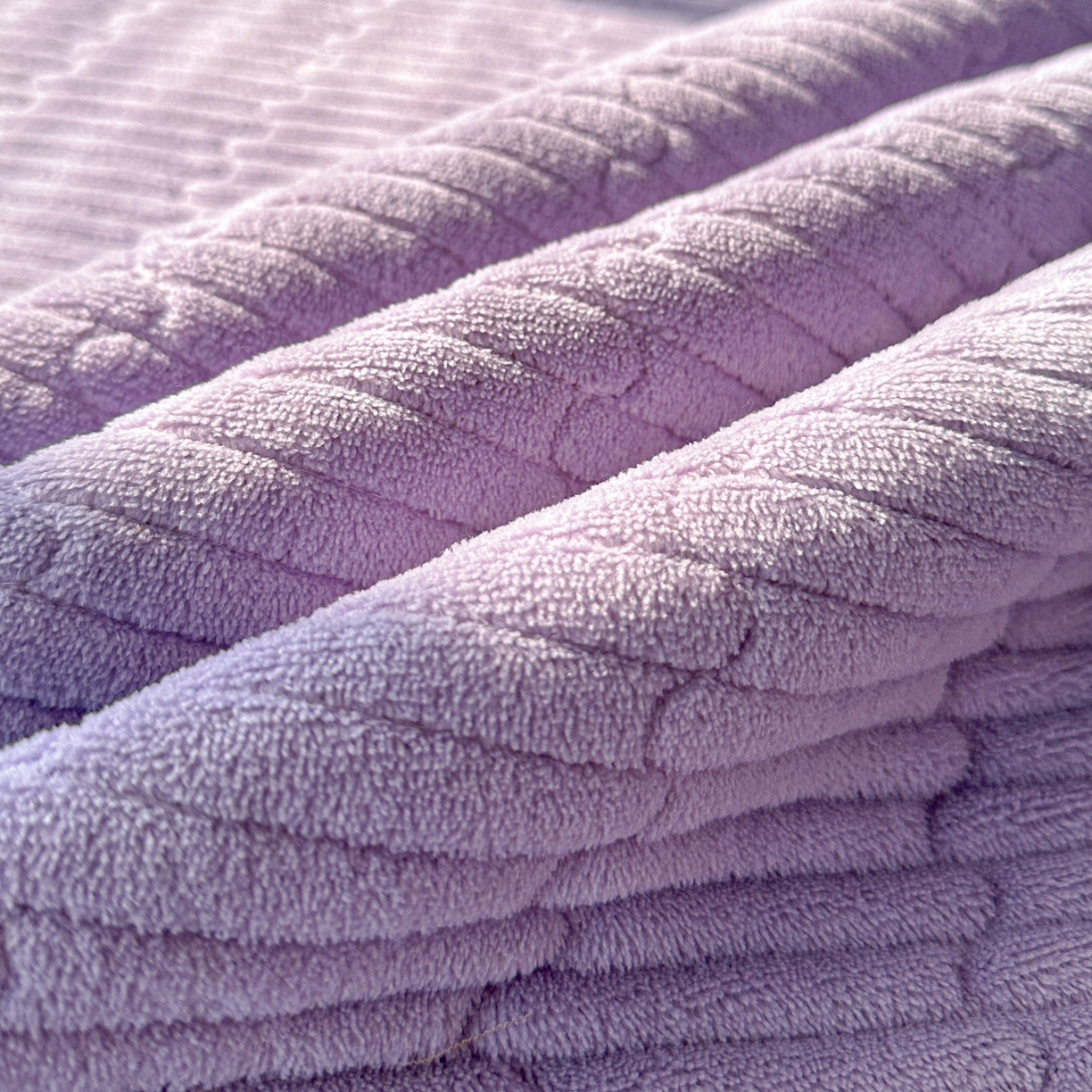 91家纺网 家纺一手货源 找家纺 恒尚居 2026新款A类双层纱牛奶绒夹棉床垫 草莓世界