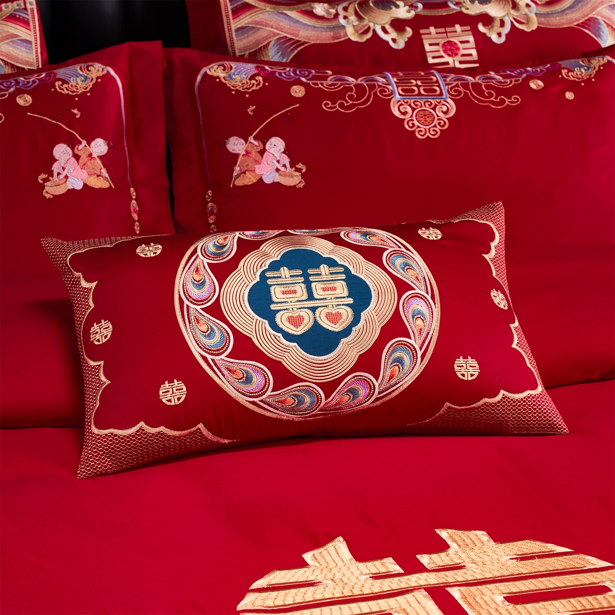 91家纺网 家纺一手货源 找家纺 芊囍纺 2026新款双面长绒棉高端婚庆提花重工刺绣四件套多件套系列 龙凤百子