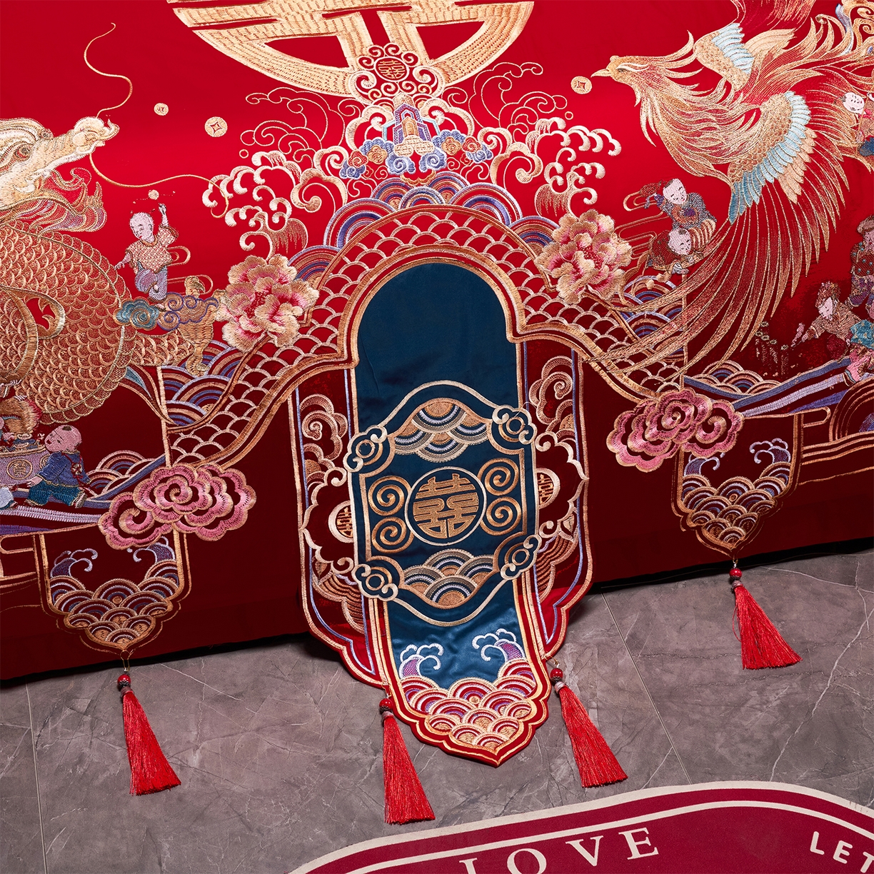 91家纺网 家纺一手货源 找家纺 芊囍纺 2026新款双面长绒棉高端婚庆提花重工刺绣四件套多件套系列 龙凤百子