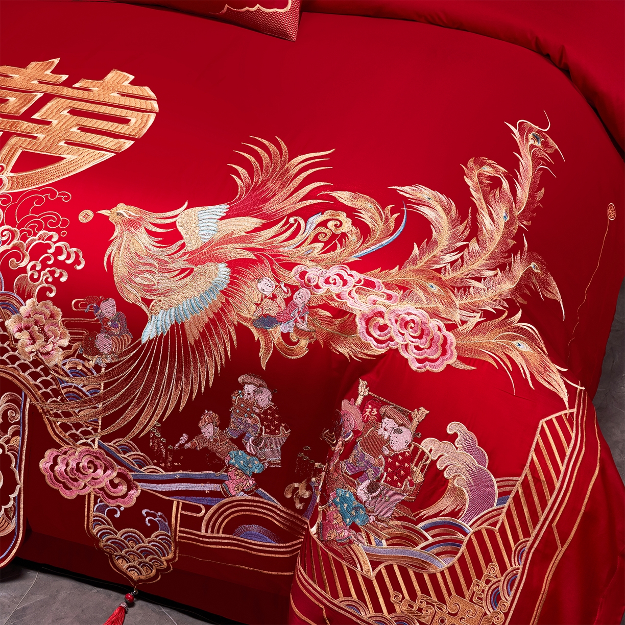 91家纺网 家纺一手货源 找家纺 芊囍纺 2026新款双面长绒棉高端婚庆提花重工刺绣四件套多件套系列 龙凤百子