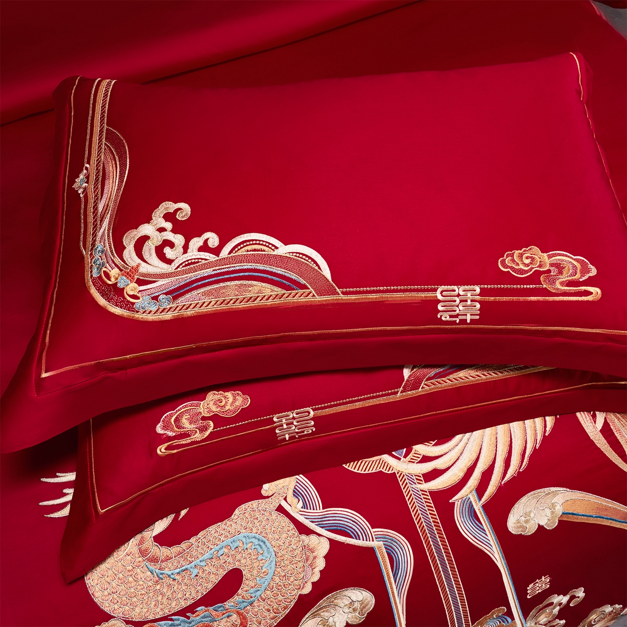 91家纺网 家纺一手货源 找家纺 芊囍纺 2026新款双面长绒棉高端婚庆提花重工刺绣四件套多件套系列 龙凤江山