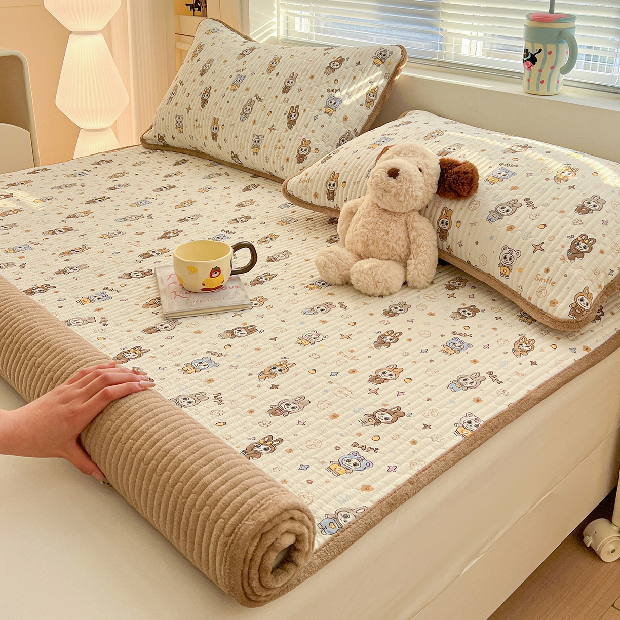 91家纺网 家纺一手货源 找家纺 恒尚居 2026新款A类双层纱牛奶绒夹棉床垫 拉布布