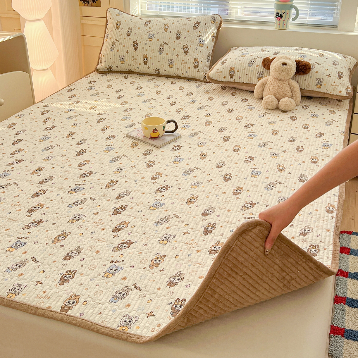 91家纺网 家纺一手货源 找家纺 恒尚居 2026新款A类双层纱牛奶绒夹棉床垫 拉布布