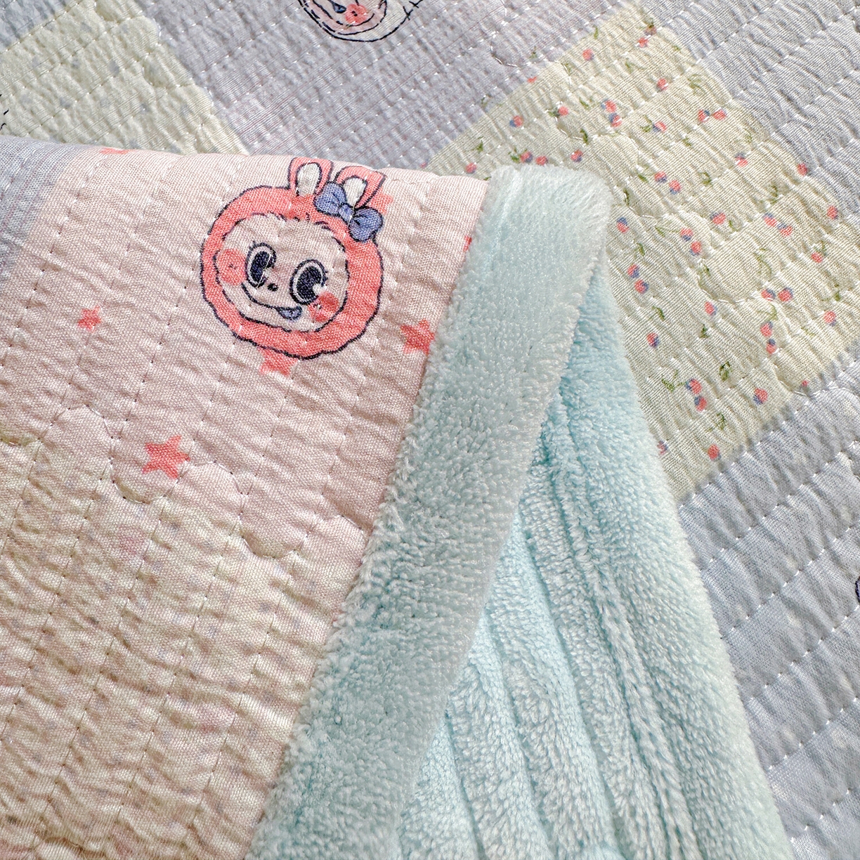 91家纺网 家纺一手货源 找家纺 恒尚居 2026新款A类双层纱牛奶绒夹棉床垫 慢时光