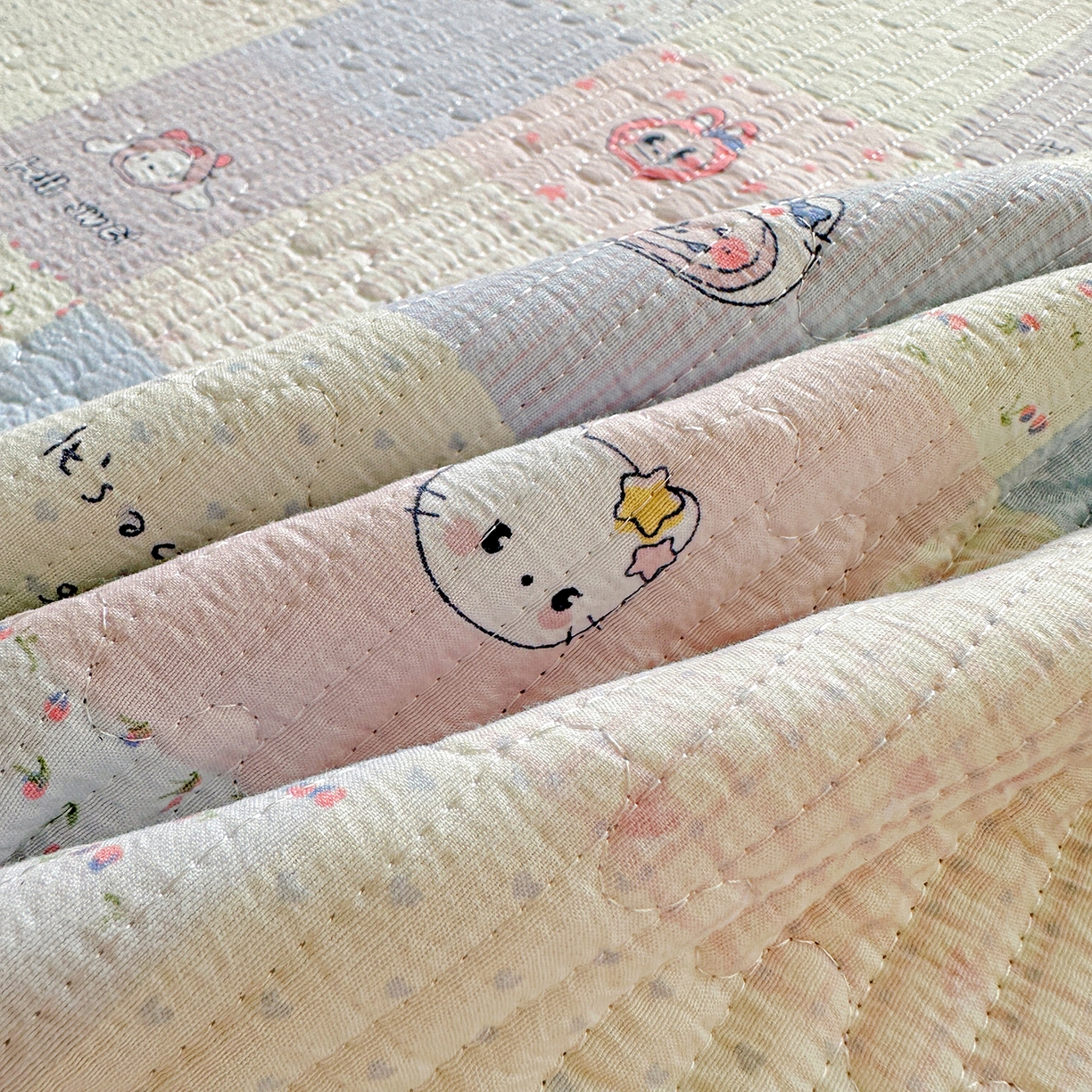 91家纺网 家纺一手货源 找家纺 恒尚居 2026新款A类双层纱牛奶绒夹棉床垫 慢时光