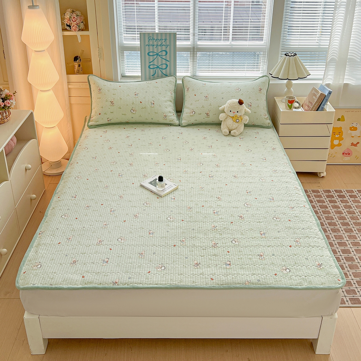 91家纺网 家纺一手货源 找家纺 恒尚居 2026新款A类双层纱牛奶绒夹棉床垫 兔子乐队