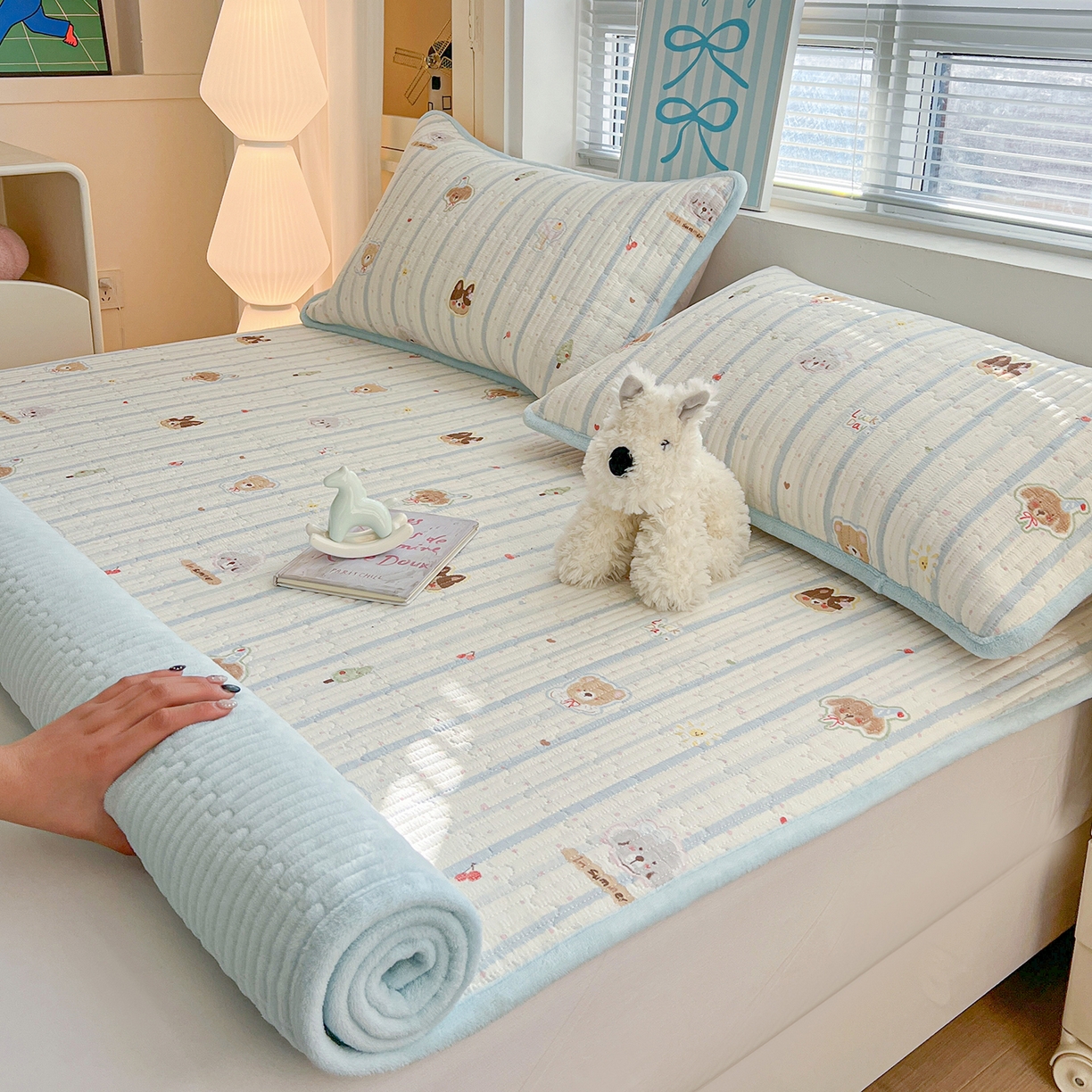 91家纺网 家纺一手货源 找家纺 恒尚居 2026新款A类双层纱牛奶绒夹棉床垫 汪汪队