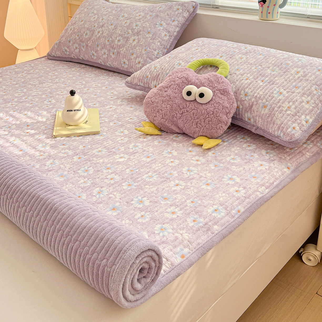 91家纺网 家纺一手货源 找家纺 恒尚居 2026新款A类双层纱牛奶绒夹棉床垫 紫罗花