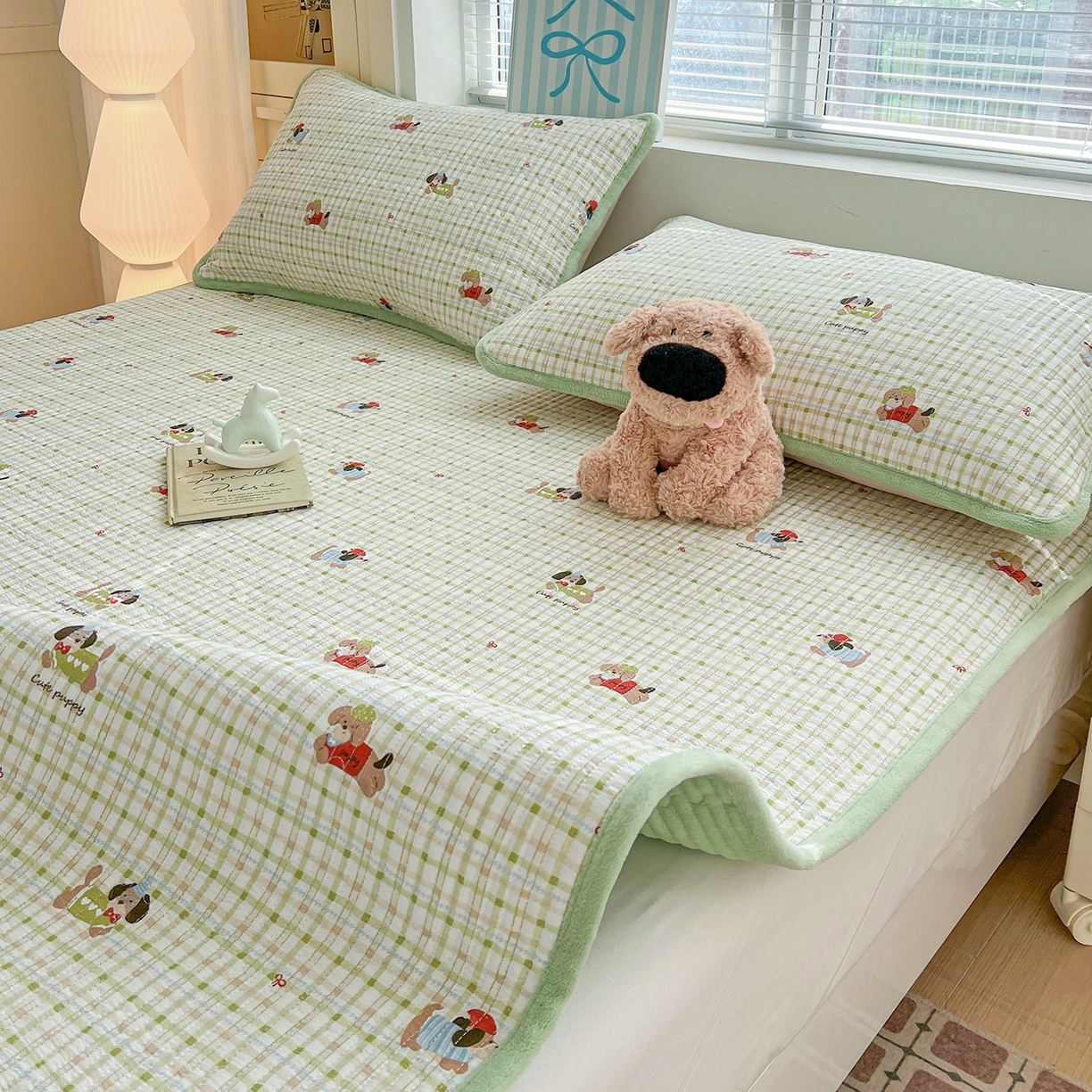 91家纺网 家纺一手货源 找家纺 恒尚居 2026新款双层纱牛奶绒床垫床褥子云感夹棉床单软床垫-秋冬款-链接二 大笨狗