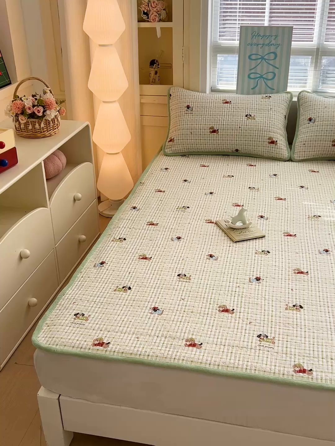 91家纺网 家纺一手货源 找家纺 恒尚居 2026新款双层纱牛奶绒床垫床褥子云感夹棉床单软床垫-秋冬款-链接二 大笨狗