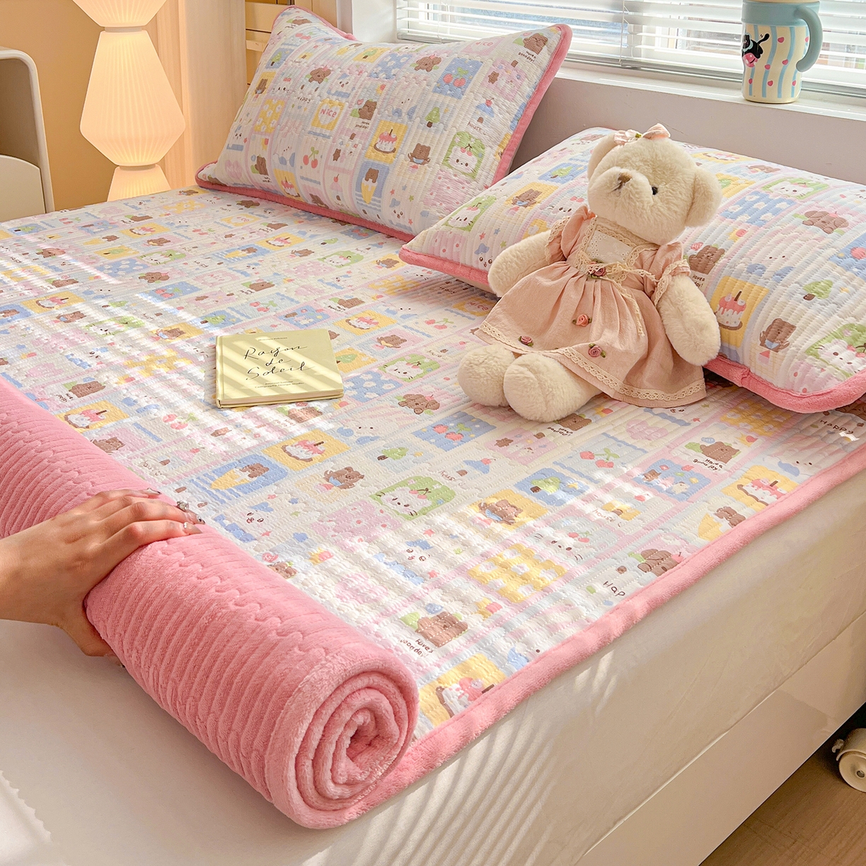 91家纺网 家纺一手货源 找家纺 恒尚居 2026新款双层纱牛奶绒床垫床褥子云感夹棉床单软床垫-秋冬款-链接二 动物世界