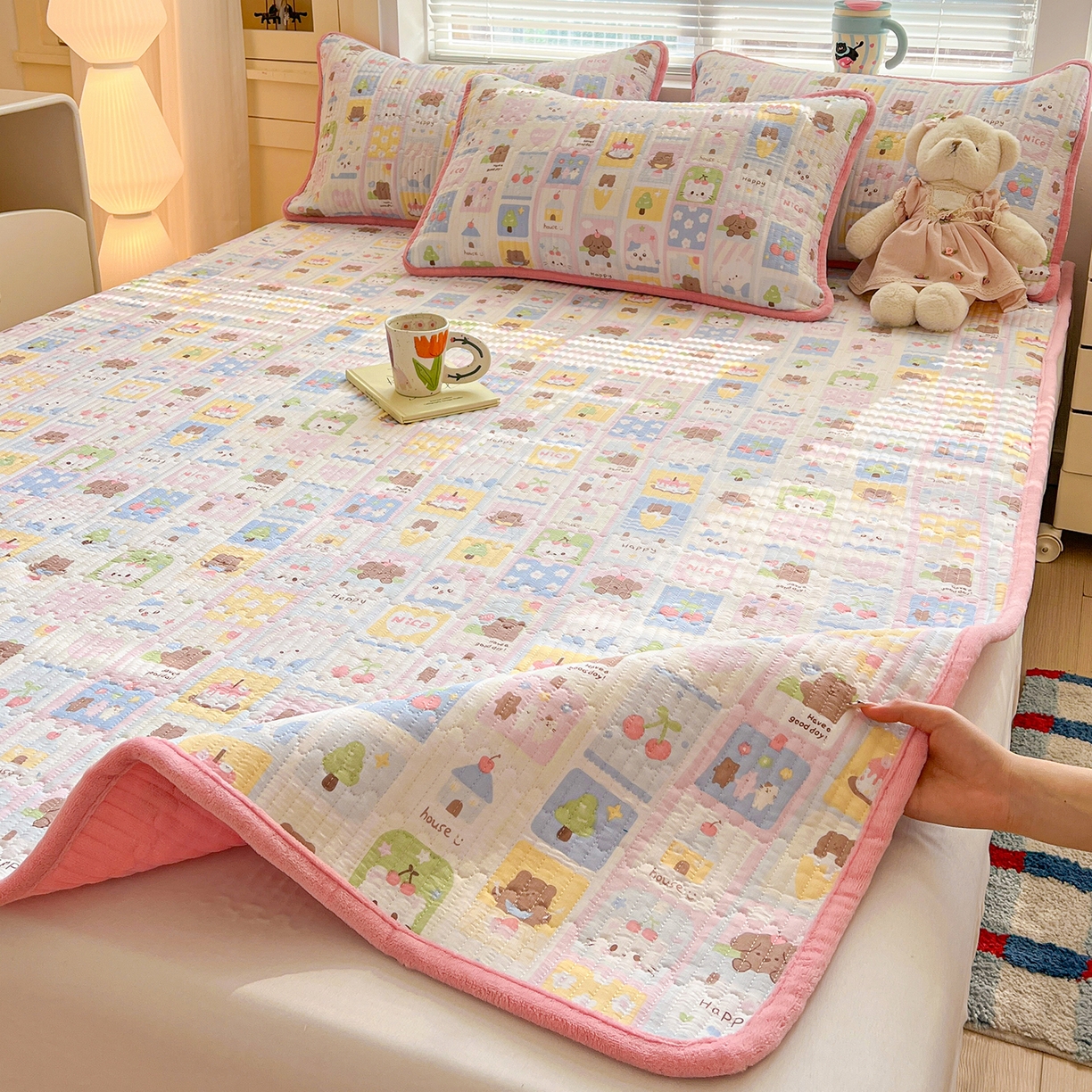 91家纺网 家纺一手货源 找家纺 恒尚居 2026新款双层纱牛奶绒床垫床褥子云感夹棉床单软床垫-秋冬款-链接二 动物世界