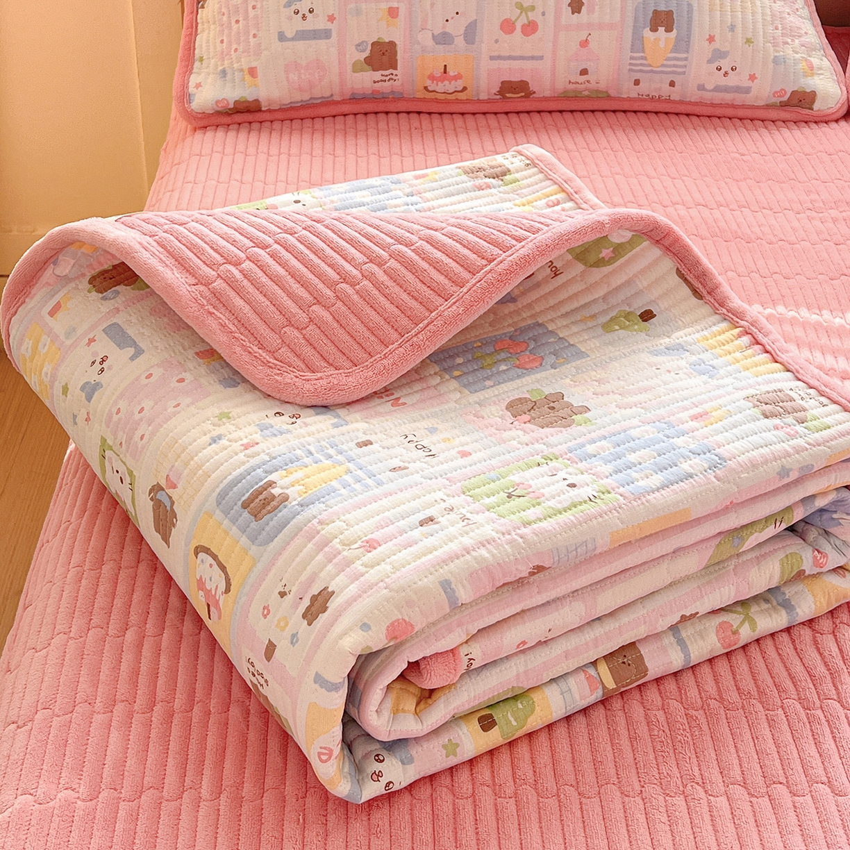 91家纺网 家纺一手货源 找家纺 恒尚居 2026新款双层纱牛奶绒床垫床褥子云感夹棉床单软床垫-秋冬款-链接二 动物世界