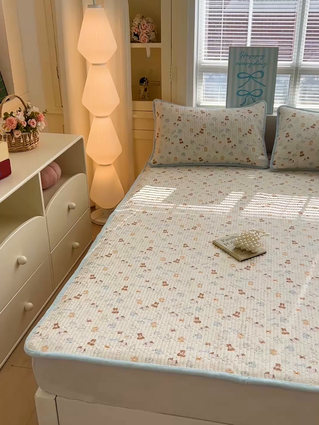 91家纺网 家纺一手货源 找家纺 恒尚居 2026新款双层纱牛奶绒床垫床褥子云感夹棉床单软床垫-秋冬款-链接二 萌宠乐园