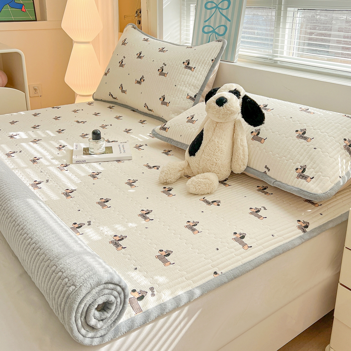 91家纺网 家纺一手货源 找家纺 恒尚居 2026新款双层纱牛奶绒床垫床褥子云感夹棉床单软床垫-秋冬款-链接二 奇奇狗