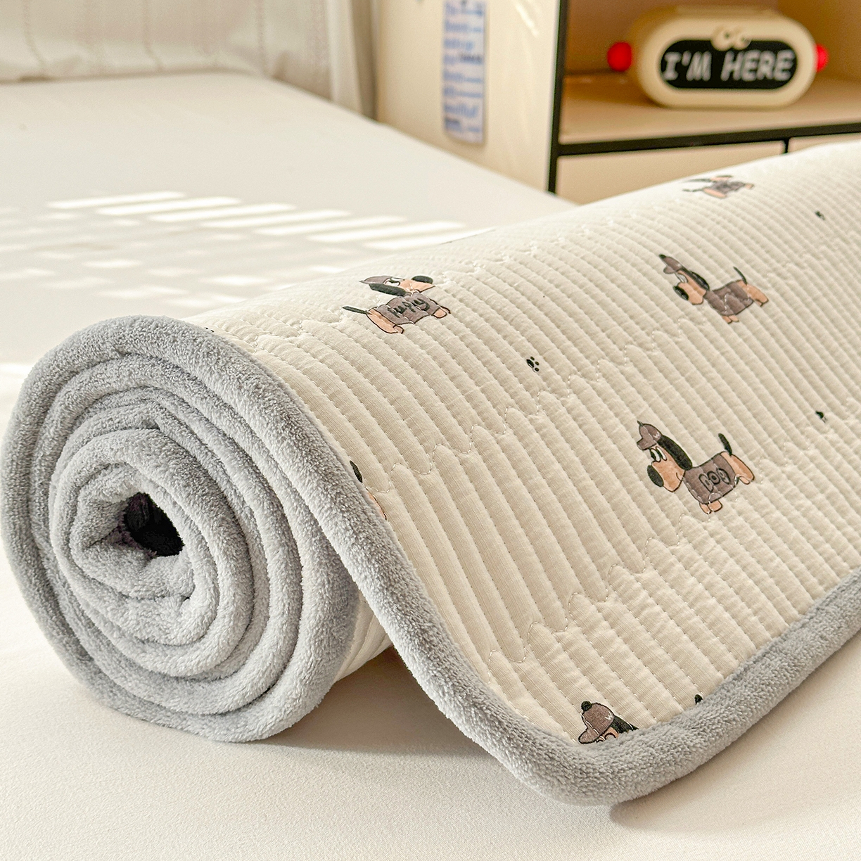 91家纺网 家纺一手货源 找家纺 恒尚居 2026新款双层纱牛奶绒床垫床褥子云感夹棉床单软床垫-秋冬款-链接二 奇奇狗