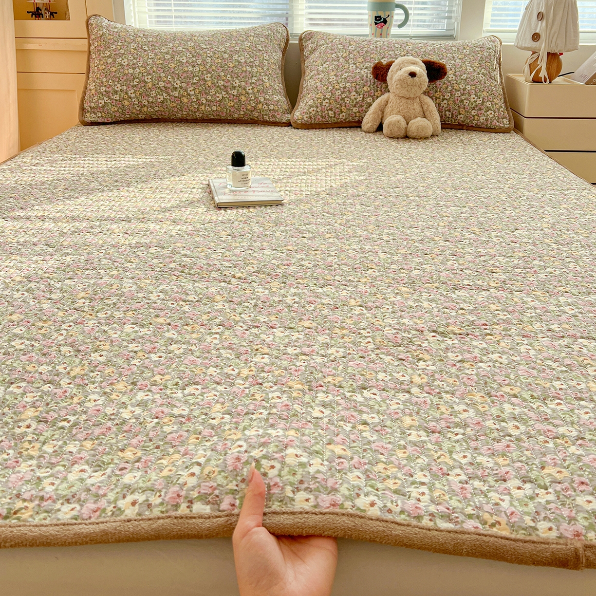 恒尚居 2026新款双层纱牛奶绒床垫床褥子云感夹棉床单软床垫-秋冬款-链接二 小碎花