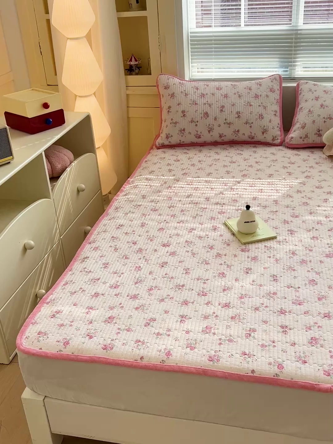 91家纺网 家纺一手货源 找家纺 恒尚居 2026新款双层纱牛奶绒床垫床褥子云感夹棉床单软床垫-秋冬款-链接二 悠然粉