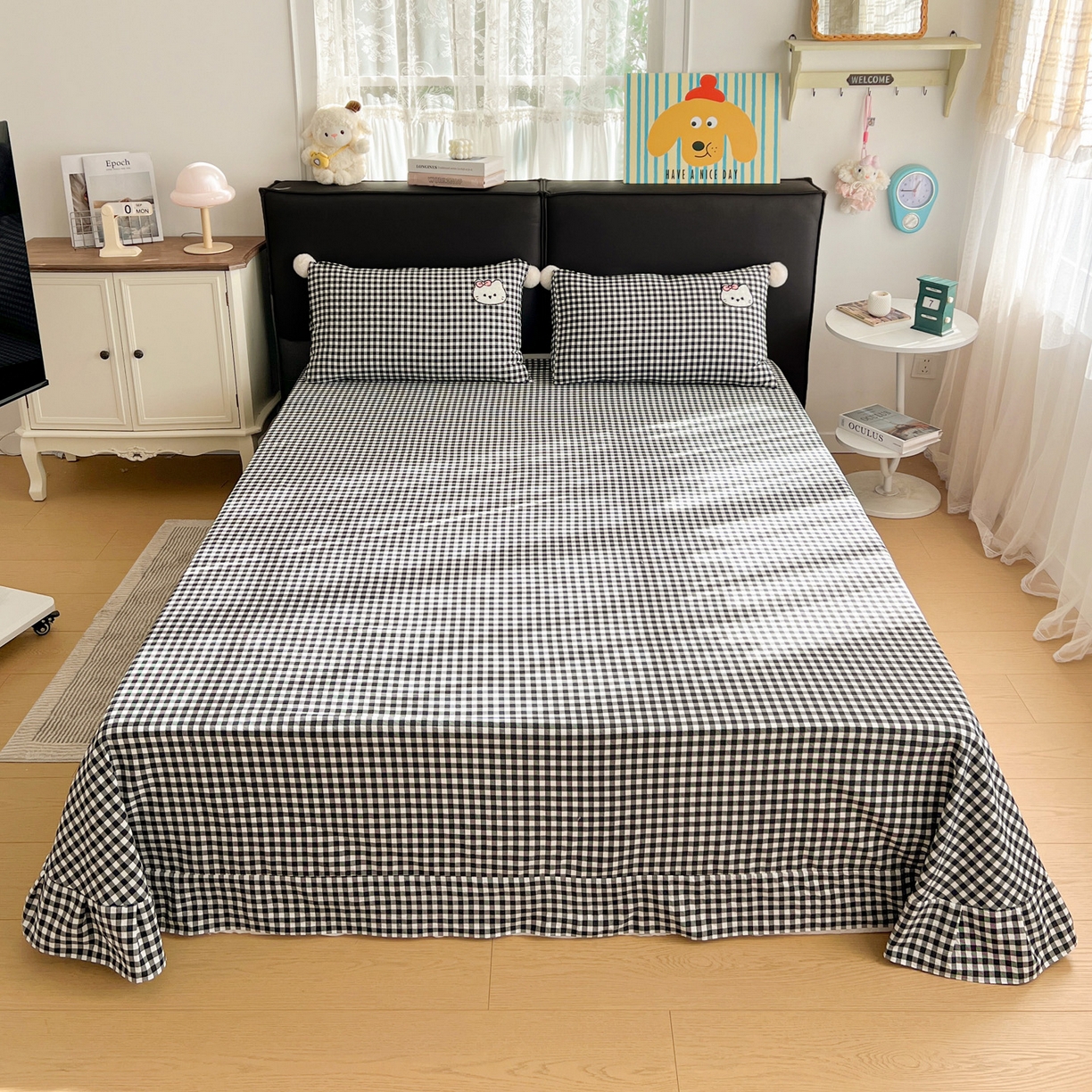 91家纺网 家纺一手货源 找家纺 富米莱单品馆 2026新款水洗棉波点毛巾绣黑格球球款单品 幸福猫咪-米